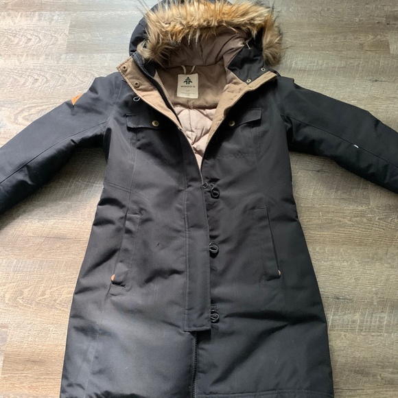 Women's WOODS Winter Jacket - Picture 1 of 6